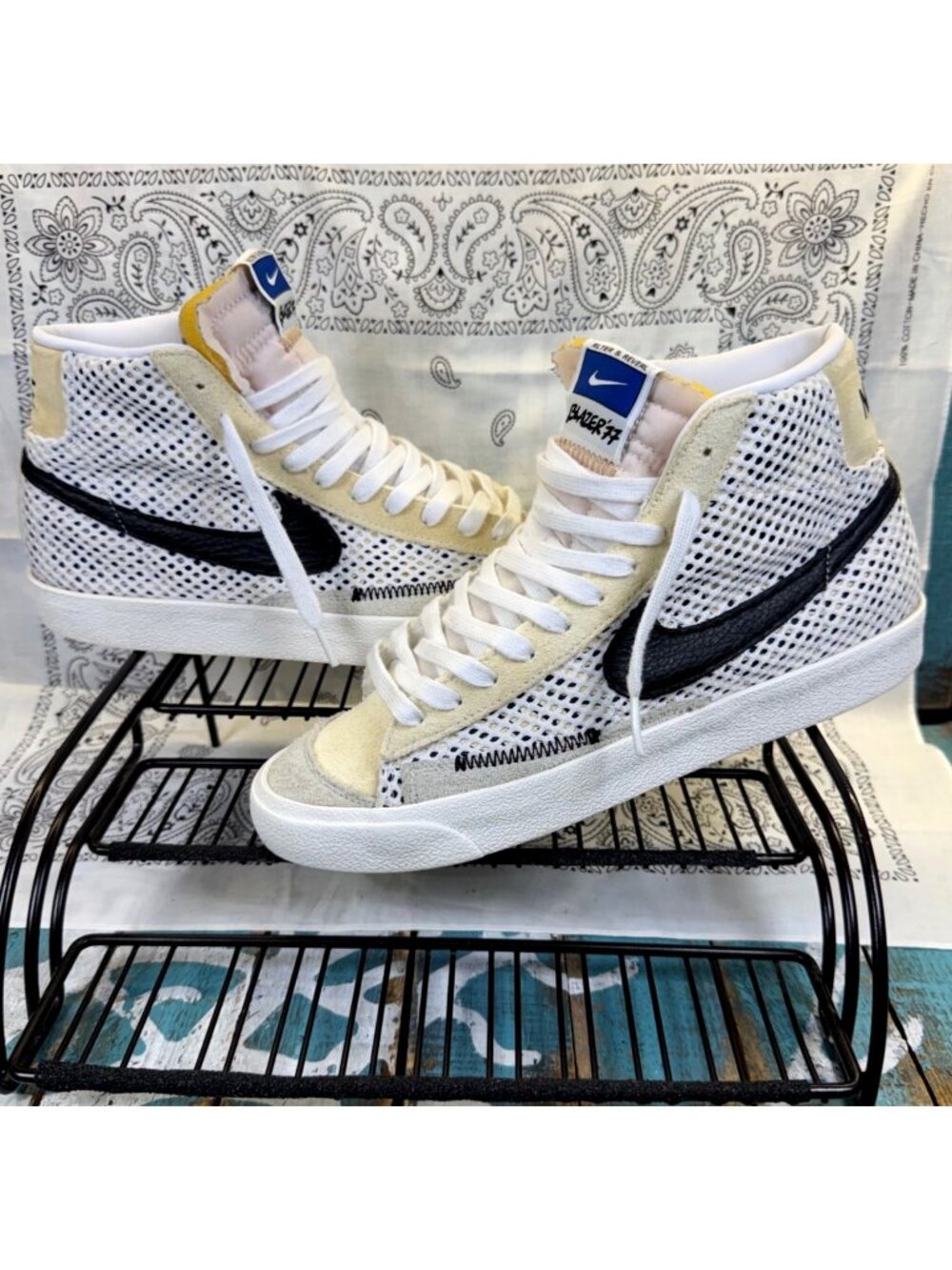 Nike Blazer Mid '77 VNTG White/Black-Game Royal-Sail DO6402-100 Size 8.5 EUC